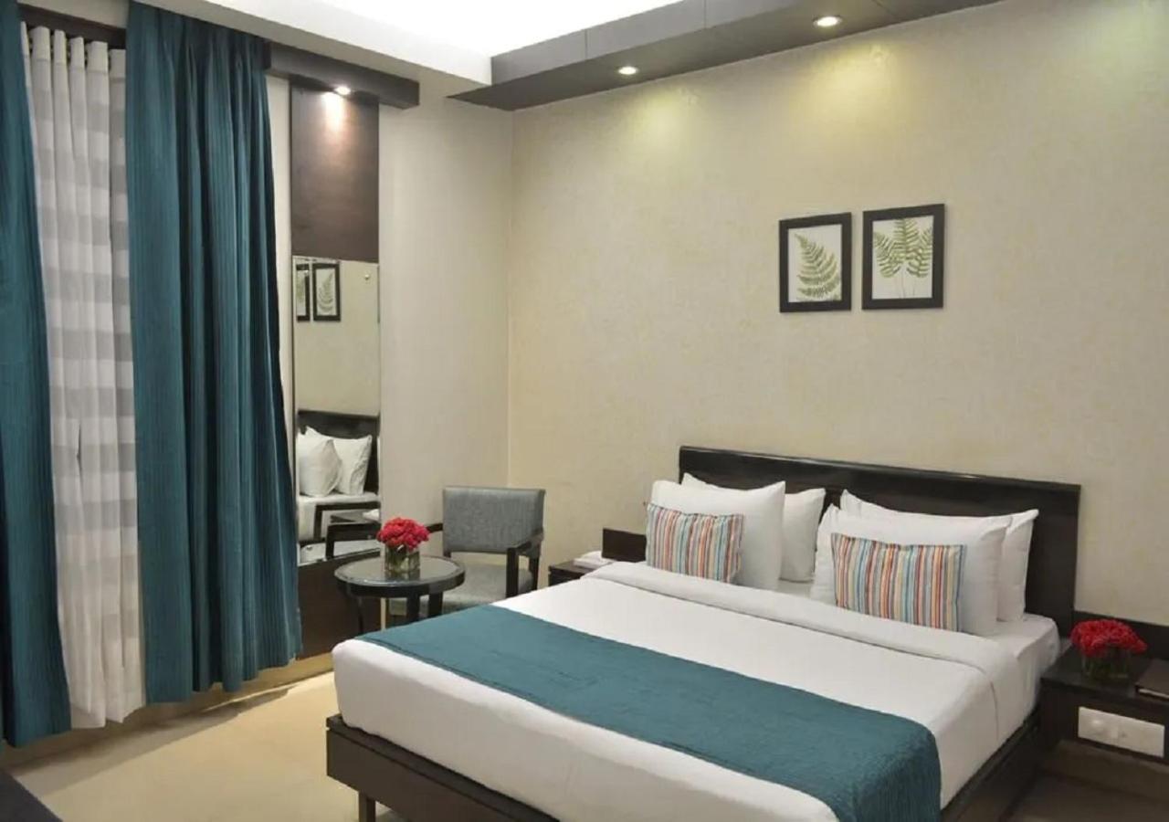 Rockland Panchsheel Enclave New Delhi